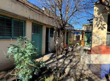 Casa · 100m² · 5 Ambientes · Venta Complejo Habitacional a Reciclar en Castelar