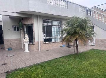 PH · 102m² · 3 Ambientes · Venta PH Tipo Casa 3 Amb Parque Quincho Ap Credito