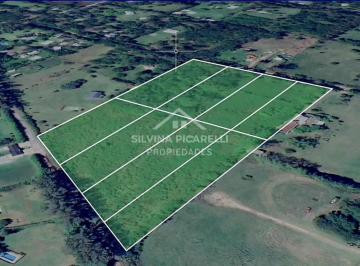 Terreno · 4382m² · Terreno Lote en Venta en Barrio Parque Los Pinos, Exaltación de La Cruz, G. B. a. Zona Norte