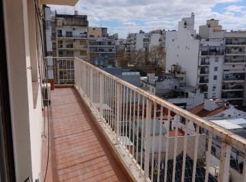 Departamento de 3 ambientes, Almagro · Excelente 3 Amb con Cochera en Piso 8