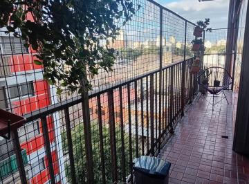 Departamento · 60m² · 4 Ambientes · Venta 4 Amb C/balcon Parque Patricios