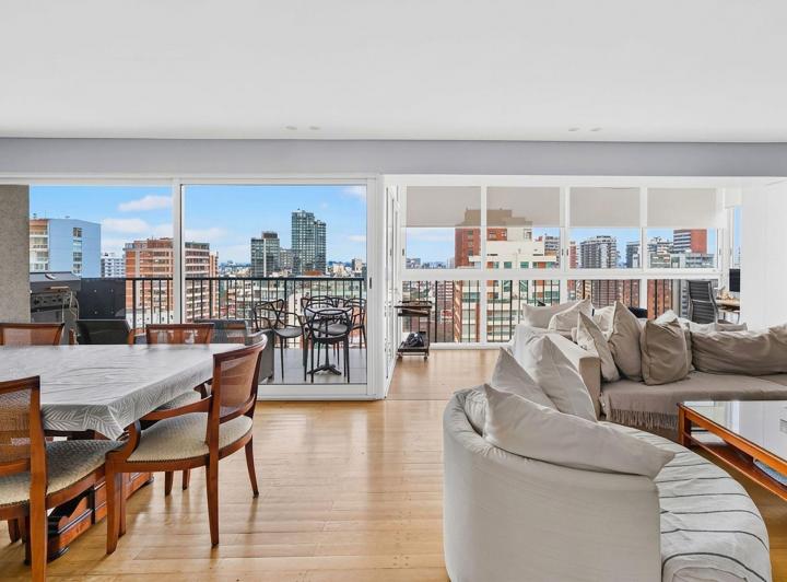 Departamento · 205m² · 5 Ambientes · 2 Cocheras