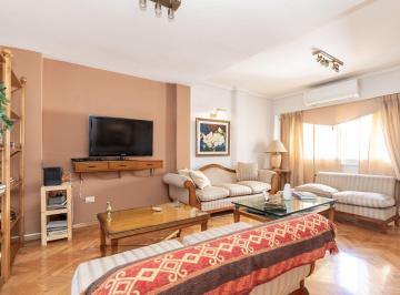 Departamento · 201m² · 7 Ambientes · 1 Cochera · Venta Triplex 6 Amb Hab en Suite Balcon Cochera