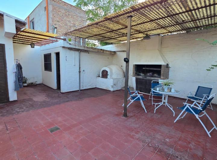 Casa · 145m² · 3 Dormitorios · 1 Cochera