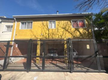 Departamento de 3 ambientes, San Lorenzo · Departamento Centrico Dos Habitaciones con Cochera