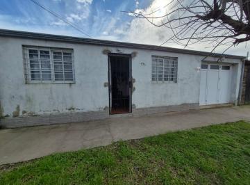 Casa · 52m² · 2 Dormitorios · 2 Cocheras · Casa de 2 Dorm. en Zona Norte - Santa Fe