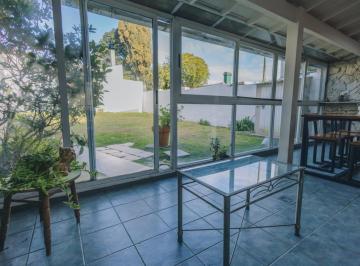 Casa · 280m² · 7 Dormitorios · 2 Cocheras · Casa con Doble Acceso y Sector Profesional Independiente en Stella Maris