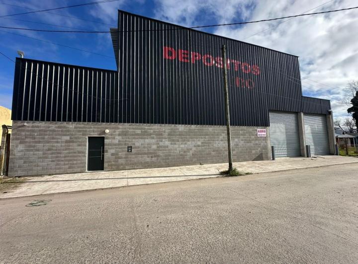 Depósito · 1200m² · 7 Ambientes