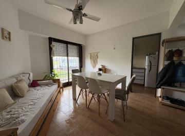 PH · 77m² · 3 Ambientes · 1 Cochera · PH Independiente con Cochera