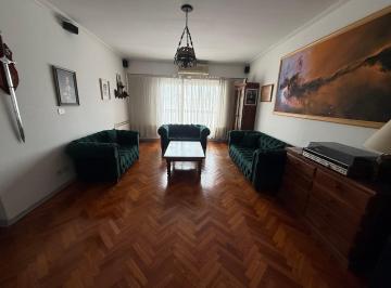 Departamento 90m² Alquiler  · Semipiso de 3 Ambientes con Cochera en Alquiler