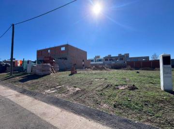 Terreno , Córdoba · Lote en Docta Av II - Fondo Norte Apto Duplex - Oportunidad