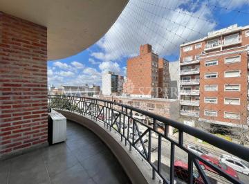 Departamento · 87m² · 3 Ambientes · 1 Cochera · Departamento en Castelar Norte