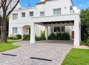 Casa de 6 ambientes, Pilar · Ayres del Pilar Alquiler y Venta 4 Dorm Ulrich Propiedades