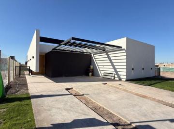 Casa de 5 ambientes, Carrodilla · Casa en Venta / 3 Dorm/ a Estrenar / Lar de Boedo III / Anticipo Usd 190.000 + Cuotas en Usd