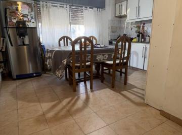 GOC-GOC-645_2 · ¡Oport en Valentín Alsina! Casa S/ Lote Propio de 4 Amb
