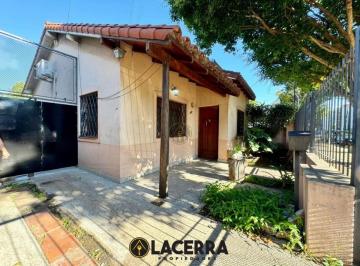 Casa de 5 ambientes, Vicente López · Casa Multifamiliar en Venta en Carapachay
