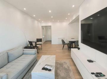 Departamento de 3 ambientes, Almagro · Excelente 3 Amb Al Frente con Balcón Corrido Totalmente Reciclado a Nuevo, Muy Luminoso con Cochera