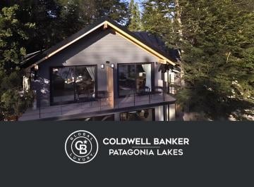Casa · 40m² · 1 Ambiente · Loft de 45 m² · Equipado, con Vistas y Acceso Directo Al Lago Nahuel Huapi · Villa La Angostura