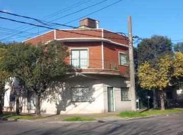 Casa de 6 ambientes, General San Martín · Amplia Casa en Alquiler, José León Suárez - 6 Ambientes, 3 Dorm. y Cochera