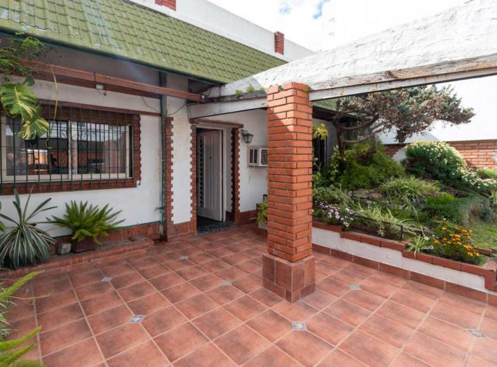 Casa · 155m² · 4 Ambientes · 1 Cochera