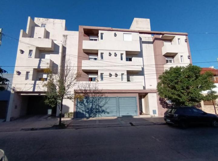 Departamento · 45m² · 2 Ambientes · 1 Cochera
