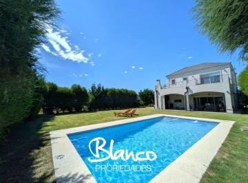 Casa · 200m² · 5 Ambientes · 4 Cocheras · Casa en Alquiler en Santa Isabel I, Escobar, G. B. a. Zona Norte