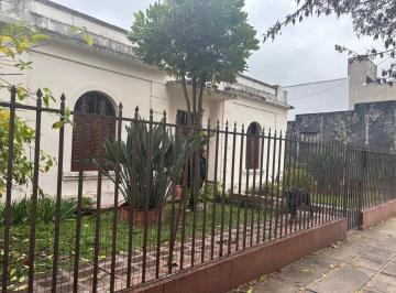 Casa · 232m² · 8 Ambientes · 1 Cochera · Venta de Nuda Propiedad en Reconquista.
