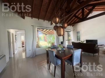 Casa · 178m² · 4 Ambientes · 3 Cocheras · Casa - San Patricio