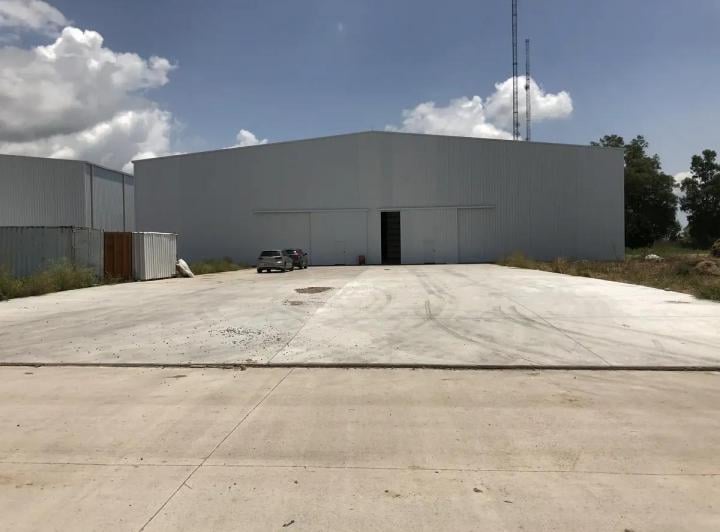 Bodega-Galpón · 3200m² · 60 Cocheras