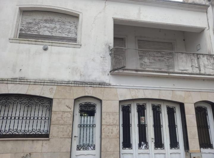 Casa · 250m² · 6 Ambientes · 1 Cochera