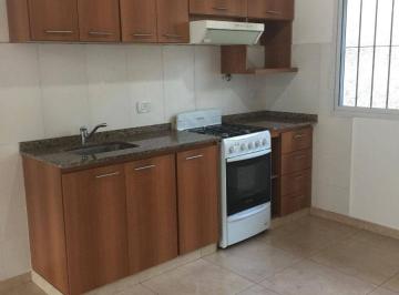 Departamento de 3 ambientes, San Miguel · PH 3 Ambientes con Patio - Cod a