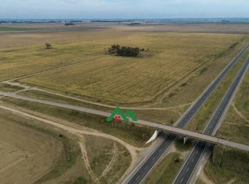 Bodega-Galpón · 580000m² · Terreno Industrial en Venta Sobre Autopista - Ideal Proyecto. en Autopista Córdoba - Oncativo