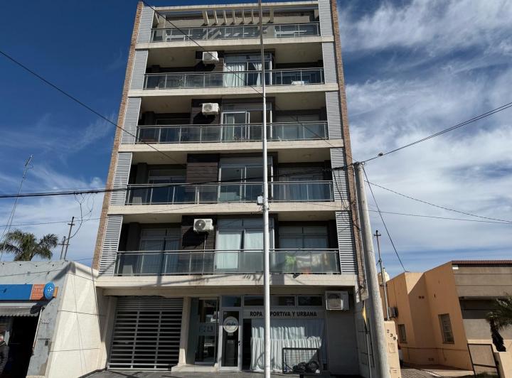 Departamento · 65m² · 4 Ambientes · 1 Cochera