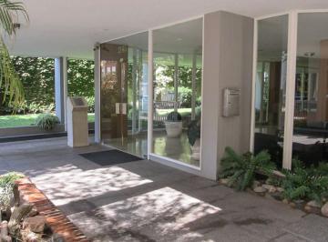 Departamento de 5 ambientes, San Isidro · Departamento de 5 Ambientes en 10° Piso con Vista Al Río y Cochera en Martínez