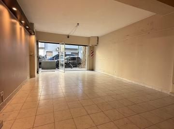 Local comercial · 64m² · Alquiler Local Comercial en Boedo.