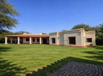 Casa de 8 ambientes, Córdoba · Venta. El Hornero. Bloque 2 Casas Independientes con 1 Ha de Terreno