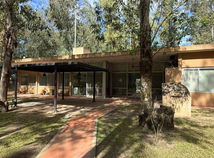 Casa · 208m² · 4 Ambientes