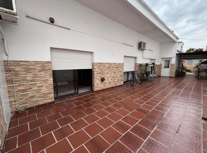 Casa · 309ha · 6 Ambientes · 3 Cocheras
