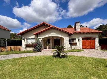 Casa · 120m² · 4 Ambientes · 2 Cocheras · Casa Chalet en Alquiler en La Barra Village, Escobar, G. B. a. Zona Norte