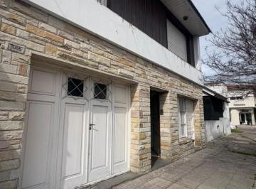 PH · 70m² · 3 Ambientes · 1 Cochera · PH 3 Ambientes