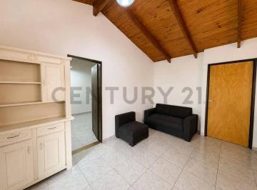 Casa · 70m² · 3 Ambientes · 1 Cochera · Casa en Venta en Villa Elisa de Dos Dorm. y Parque