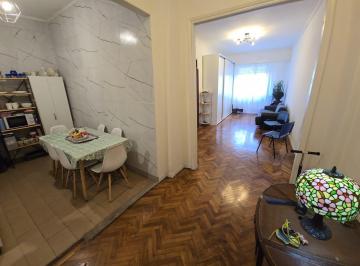 Departamento · 87m² · 4 Ambientes · Valentin Gomez y Ecuador - Abasto - Semipiso C/fte 87 m² Reciclado!