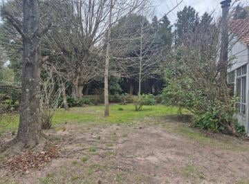 Casa de 5 ambientes, La Plata · Casa en Venta en Gonnet 495 y 21, 150 m² Cub, Terreno 635 m²