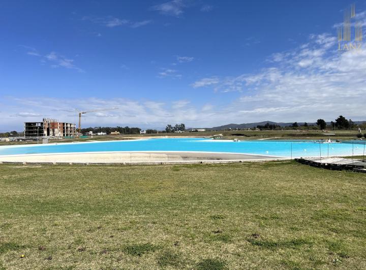 Terreno · 661m²