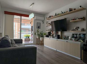 Departamento · 82m² · 4 Ambientes · 1 Cochera · Venta Depto 4 Amb Al Frente Balcon, Cochera, Baulera