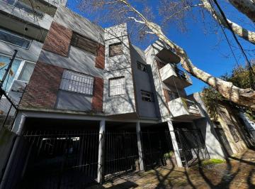 Departamento de 2 ambientes, Quilmes · Departamento de 2 Ambientes con Patio y Cochera, Quilmes Sur.