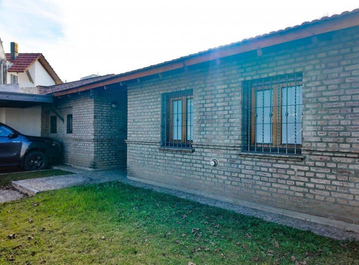 Casa · 146m² · 3 Ambientes · 1 Cochera