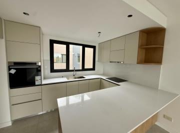 Departamento · 103m² · 4 Ambientes · 1 Cochera · Departamento en Venta Acassuso - Cochera y Baulera