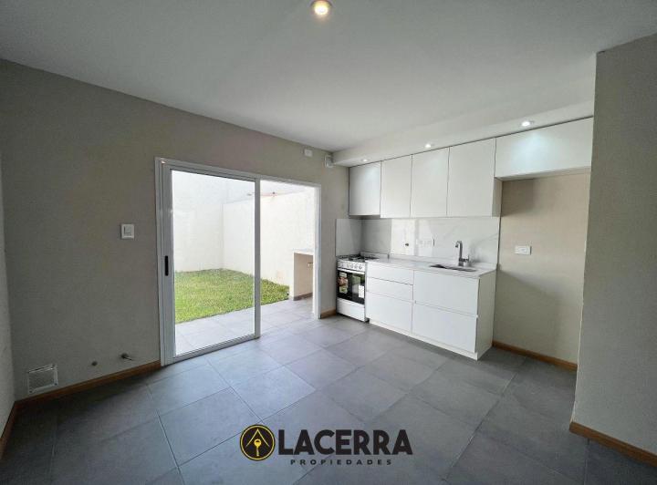 Casa · 72m² · 3 Ambientes · 1 Cochera