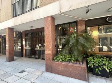 Oficina comercial · 80m² · 4 Ambientes · Oficina en Rod. Peña y Quintana Pb a Nuevo C - Patio
